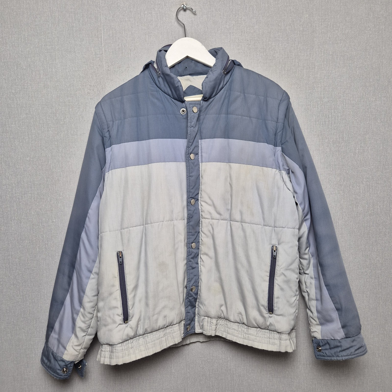 1980s Vintage Primark Men's Padded Jacket with Zip-Off Sleeves