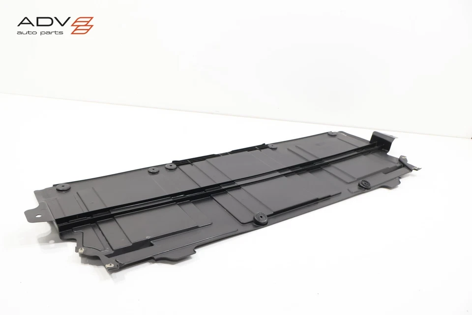 Chevrolet Blazer EV 2024-2025 protector contra salpicaduras delantero central debajo del piso OEM Foto 4 de 4