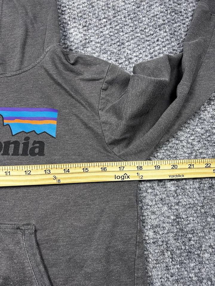 Sudadera con Capucha Patagonia Niños Gris Medio P-6 Logo Pullover Canguro Bolsillo Sudadera Foto 4 de 4