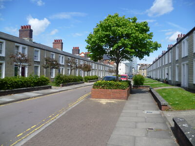 Photo 6x4 Reading Street, Swindon Railway Village When the Great Western  c2011