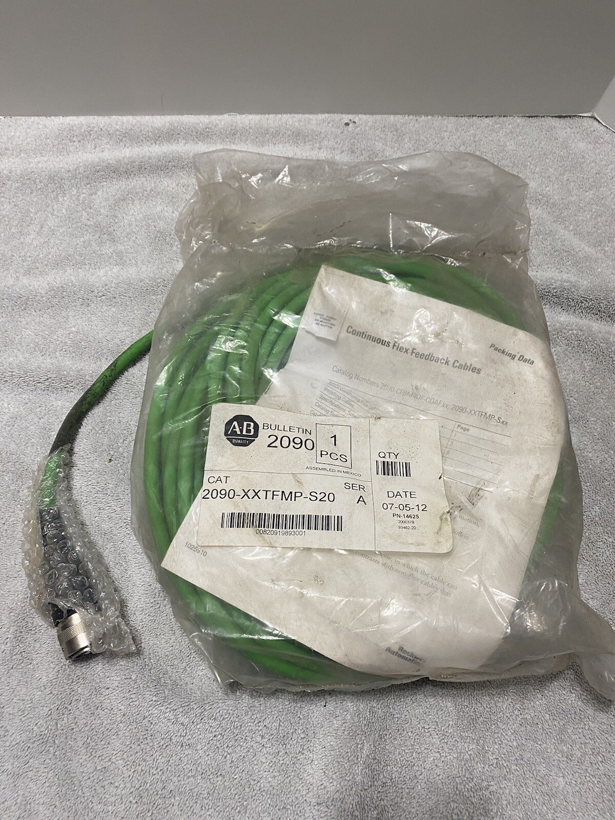 Allen Bradley 2090-XXTFMP-S20 Standard Feedback Cable New