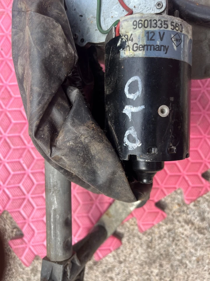 Wiper Linkage 9601335580 Peugeot 205 - Image 4 of 4