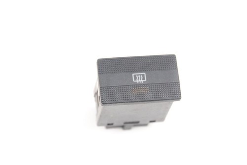 Schalter Heckscheibenheizung VW PASSAT Variant 35i 3A0959621 07-1996