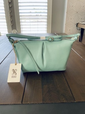 HOBO Kirby Crossbody in Pebbled Leather - Green Wasabi - NEW W/ TAGS Retail $198