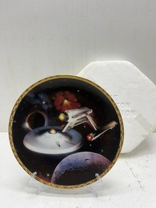 1994 Star Trek "U.S.S. Enterprise NCC-1701" by The Hamilton Collection