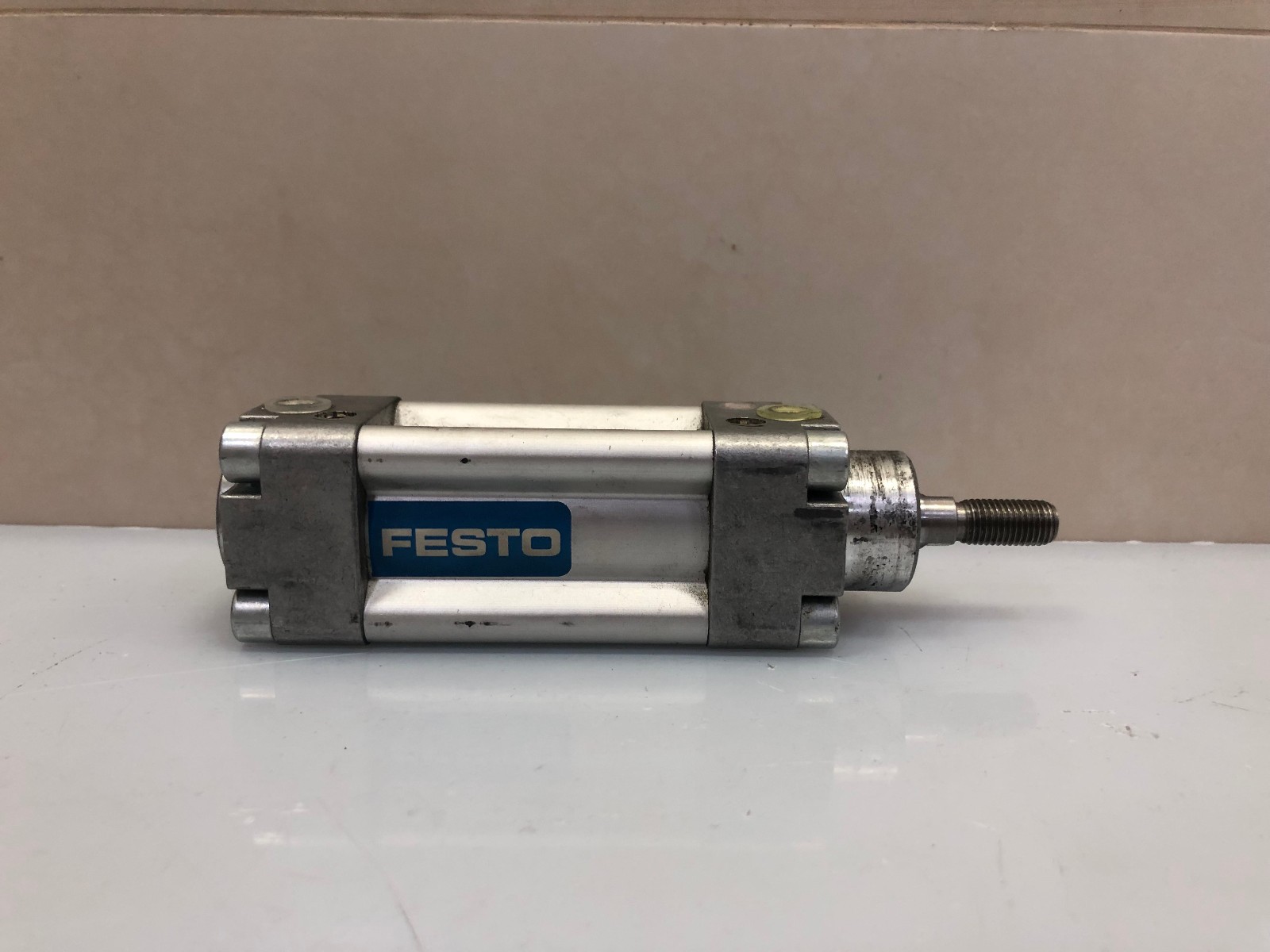 FESTO DNU-32-25-PPV-A 14121 Pneumatic Cylinder – 32mm Bore 25mm Stroke