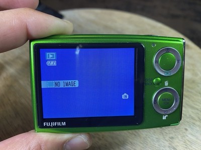 Fujifilm Green FinePix Z10fd Digital Camera - TESTED Working NO