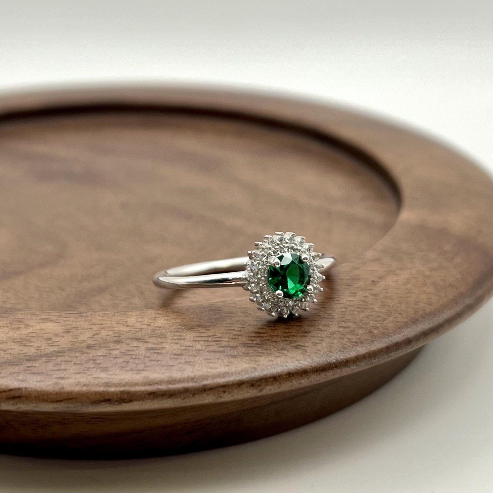 Bague solitaire argent et pierre verte T50, le cadeau idéal pour femme