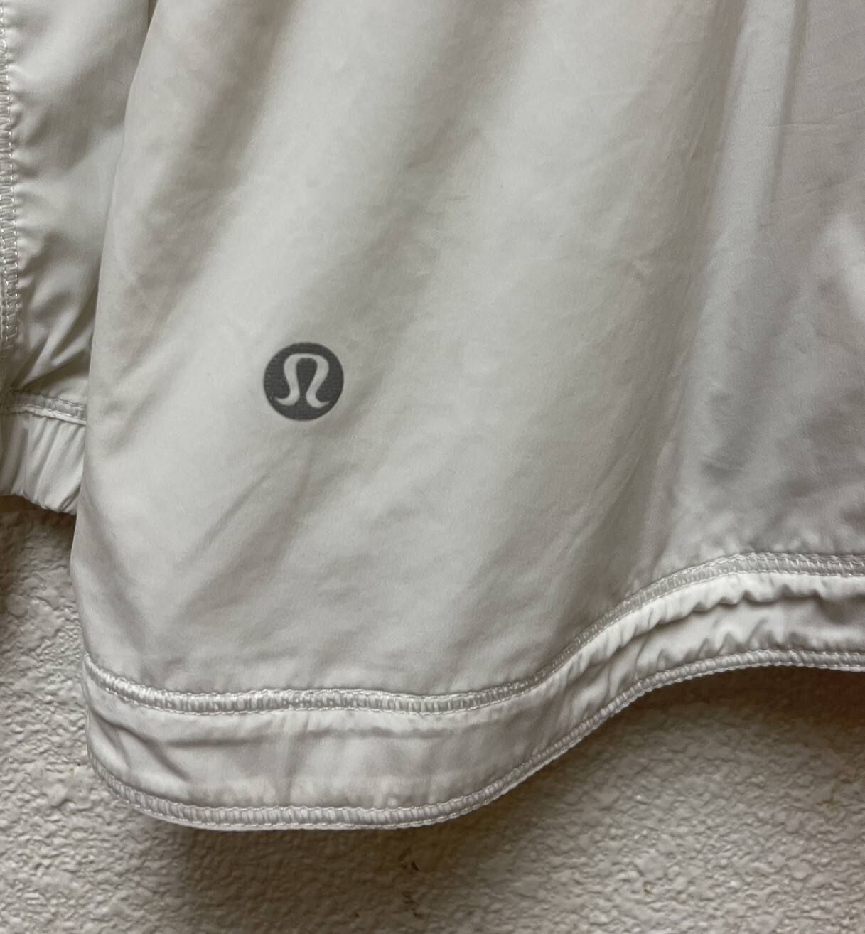 Lululemon Athletica Full Zip up Jacket CA 35801/RN 106259 E4 Sz 6 See