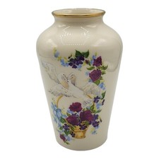Vintage Lenox Birds Of Love Floral Flower Vase Decoration MADE IN USA 6 inch