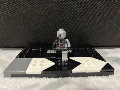 Lego Star Wars Darth Vader Battle Damaged Minifigure 7672 (No Neck Piece) 