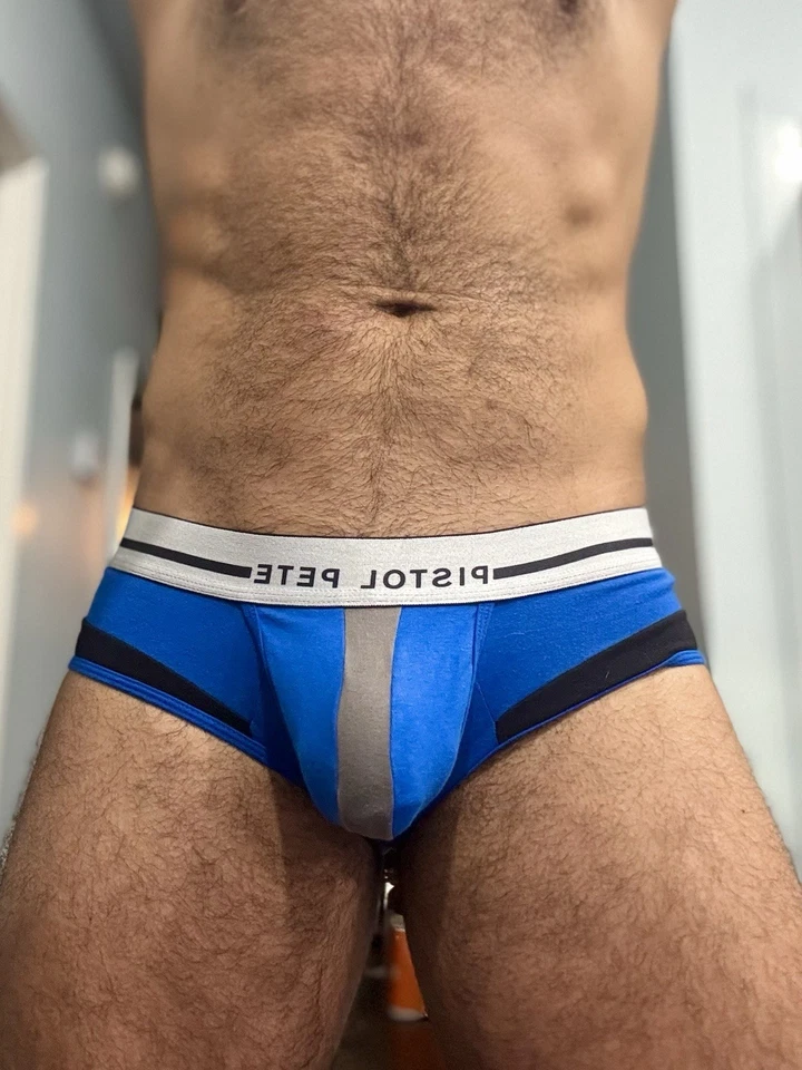 Calzoncillo para hombre gay con bolsa abultada Foto 4 de 4