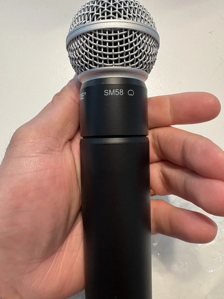 Shure MXW2SM58 Handheld Wireless Professional Microphone - Black (2) - Image 2 of 4