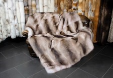 5535 Waschbär Felldecke gebleicht in Hell Echtfell Decke Pelzdecke Tagesdecke