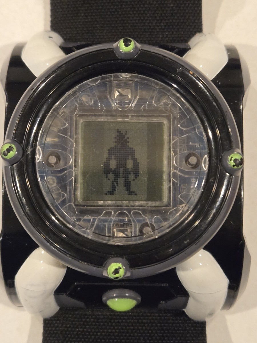 Ben Ten Omnitrix Deluxe Amazon Ben 10 Deluxe Omnitrix Watch LCD