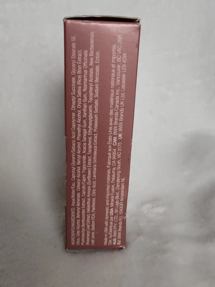 Mineral Fusion - Imprimación hidratante para refinación de poros - 1 cada uno - 0,84 fl oz. Foto 4 de 4