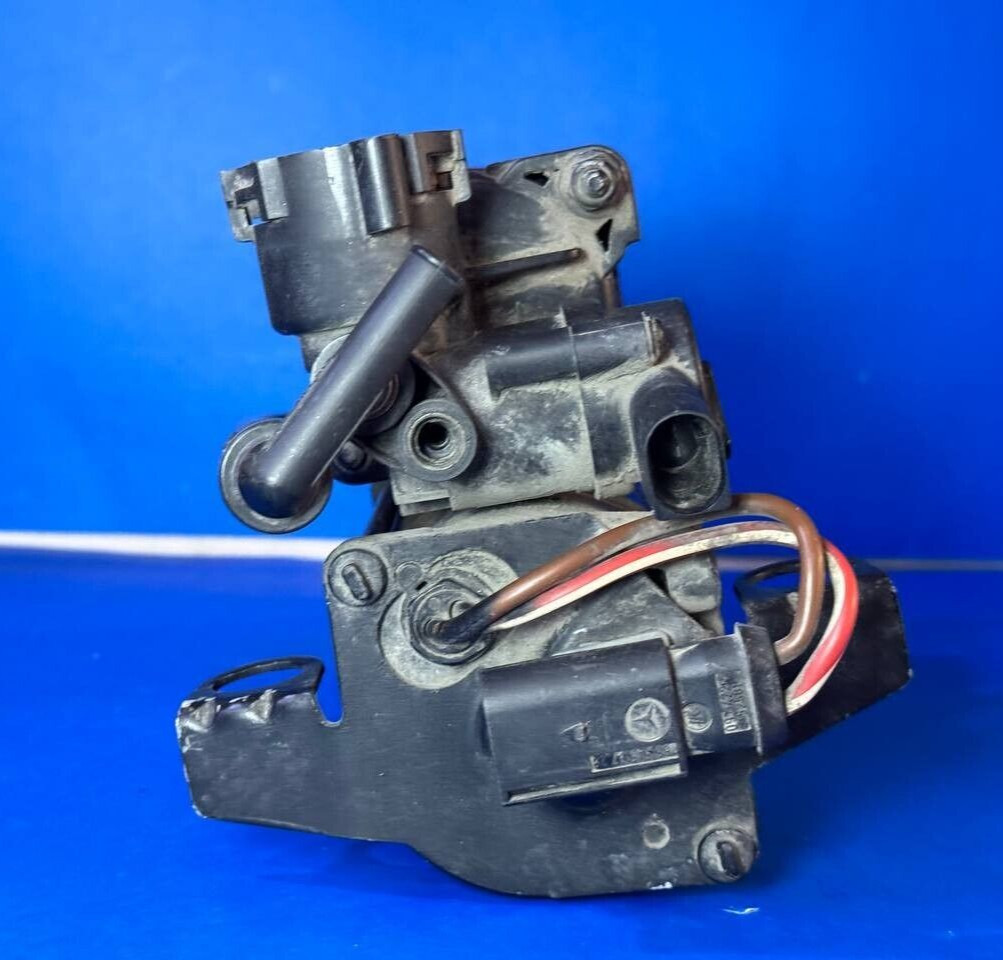 Maybach 57 2004 INNER Air suspension compressor