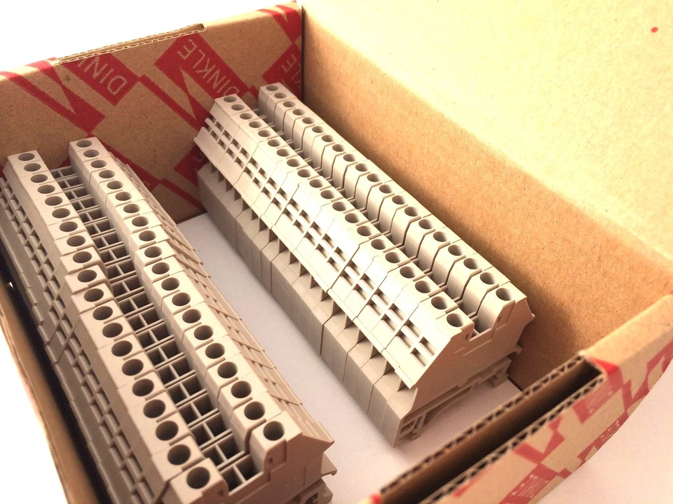 DIN Rail Terminal Blocks 40 Quantity DK2.5N Dinkle 12 AWG Gauge 20A 600V - Image 3 of 3