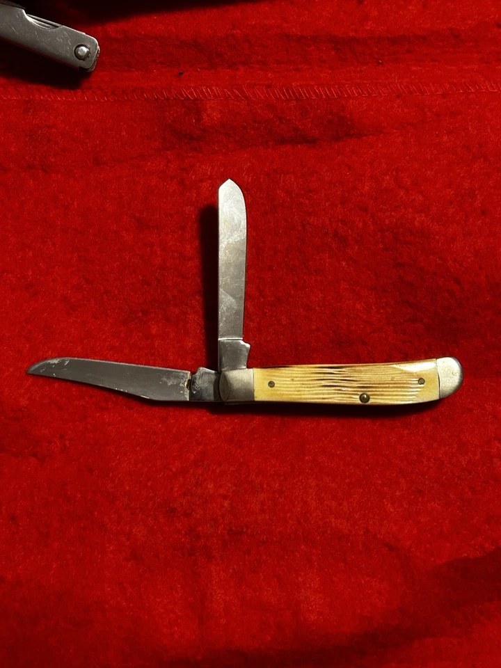 Case XX Making a Case for America Pocket Knife  - Image 2 of 3