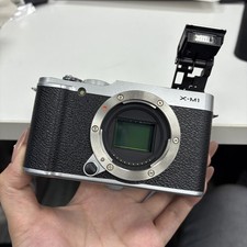 Fujifilm X-M1 16.3MP Digital Camera Silver Body Only Fujifilm X Series - 90 New