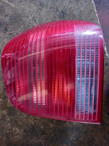 6N0945096H Rücklicht. Rechts VOLKSWAGEN POLO 3a Serie 1.4 TDI cat Ber.