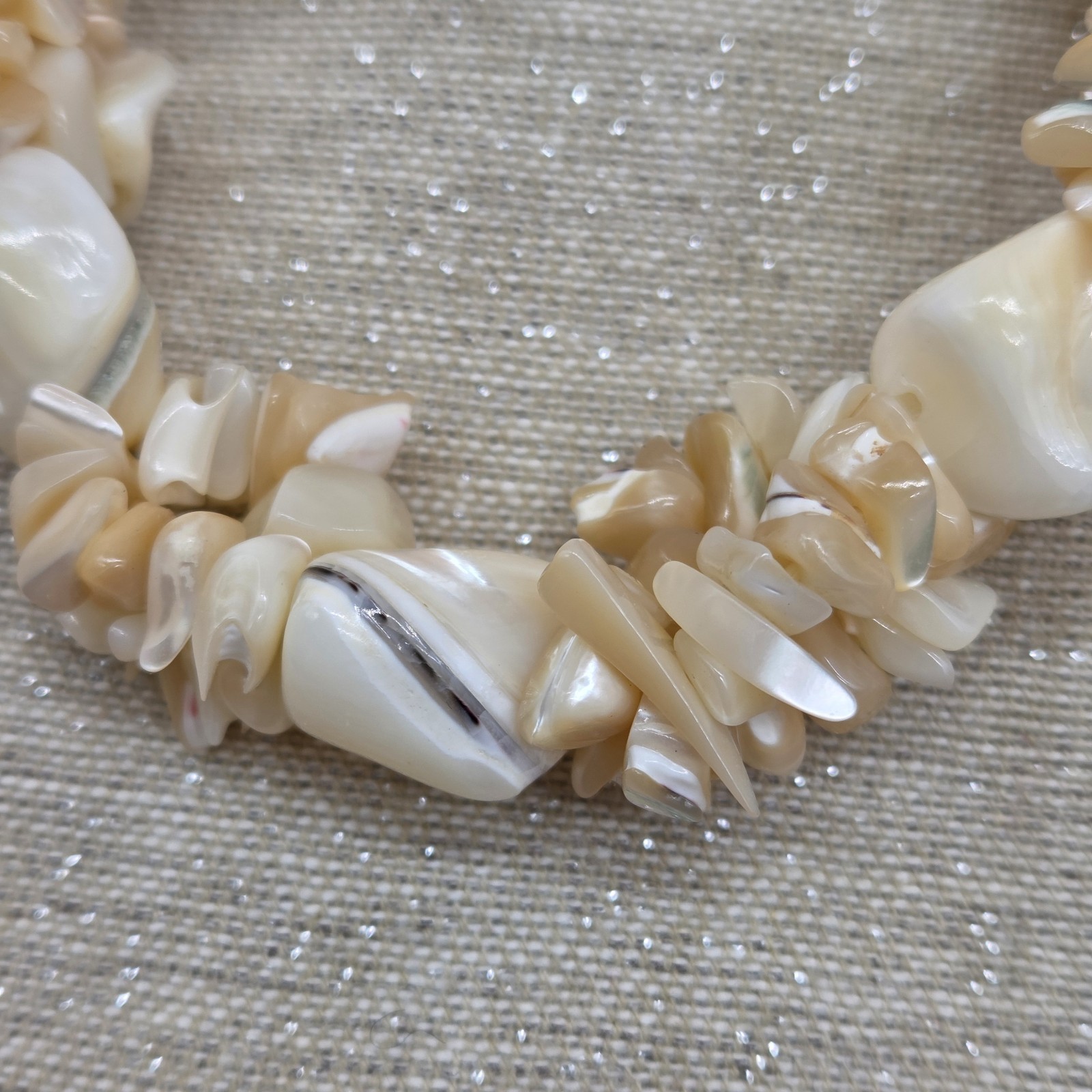 Vintage Shell Chunky Statement Beaded Necklace & … - image 13