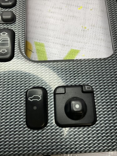1998-02 MERCEDES-BENZ C CLASS W202 GEAR SHIFTER BEZEL TRIM CARBON 2108213951 - Picture 4 of 12