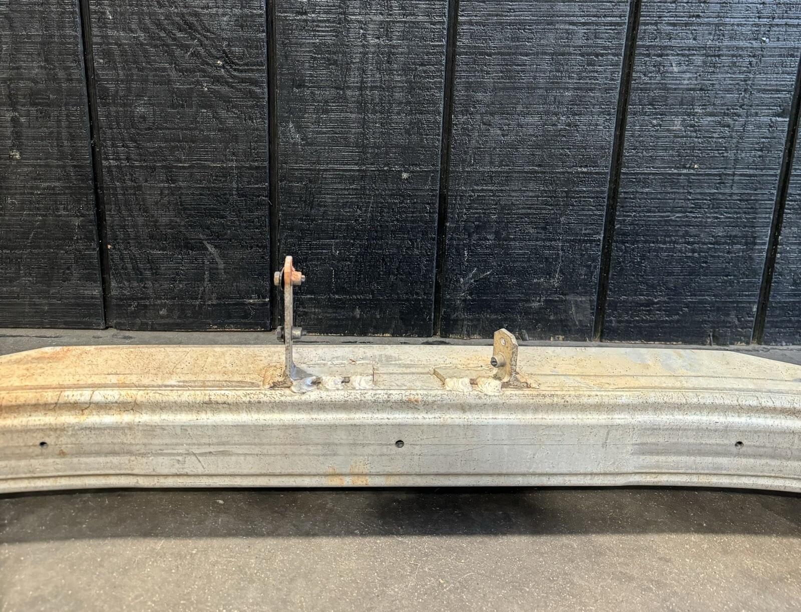 20142016 HYUNDAI EQUUS FRONT BUMPER REINFORCEMENT OEM eBay