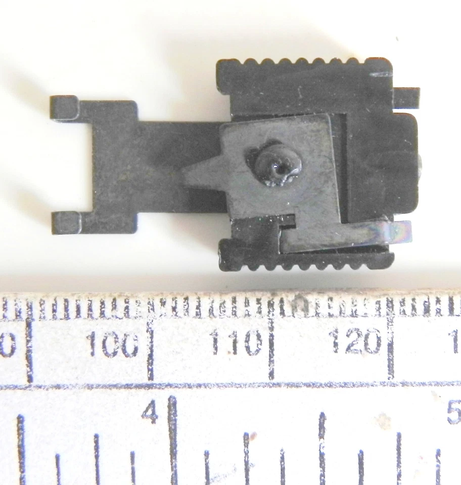 Pince double alimentation Minitrix N.653 - Photo 2/4