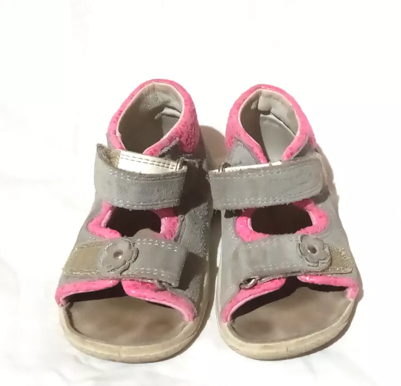 Sandali bimba cheap usati