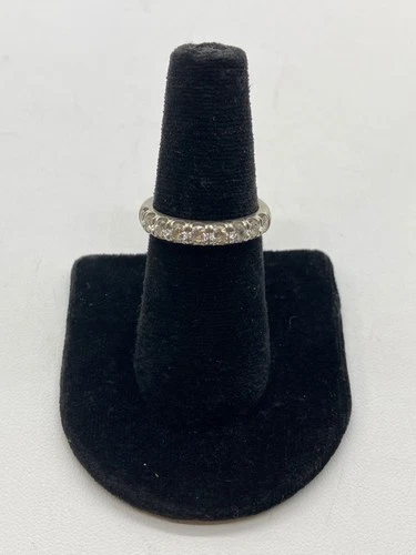 Coast 14k White Gold Diamond Ring size 7 - 4.75g