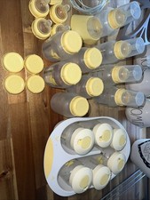 Medela Pump Backpack with Parts  Bottles see All Pictures 