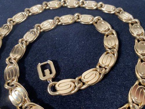 Collana Givenchy anni 80 tono oro bigiotteria 25” maglia lumaca pesante 127g usata
