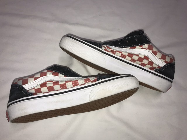 vans checkered lace
