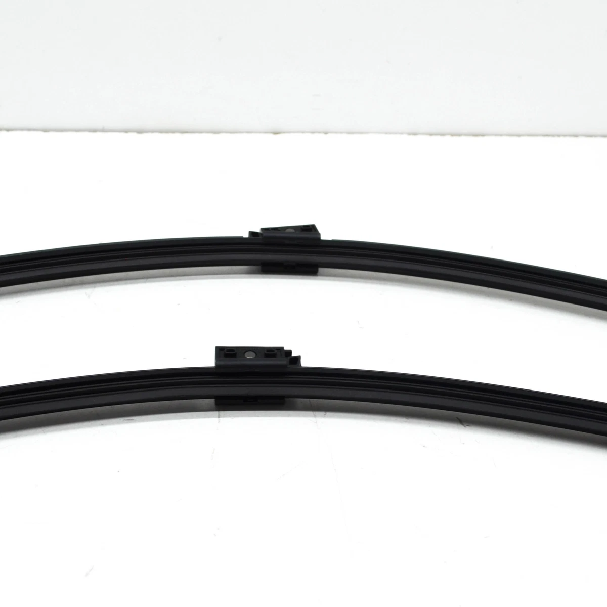 NEW MERCEDES-BENZ GLE W167 FRONT WIPER BLADE SET LHD A1678209201