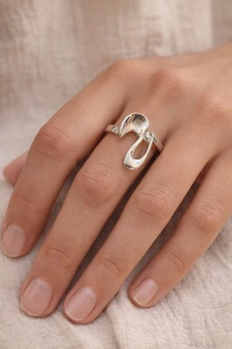 R. Mandle RM Sterling Silver Modernist Brutalist Sculptural Ring Vintage Size 7