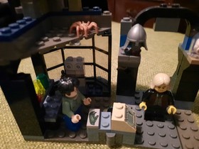 Lego Harry Potter 4720 Knockturn Alley 2 Minis 90% complete No Box Book