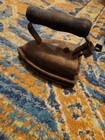 Antique Cast Iron Sad Iron w Base Wood Handle Vintage Laundry Set — photo 1