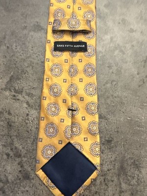 Saks Fifth Avenue Yellow Silk Medallion Pattern Men's Necktie