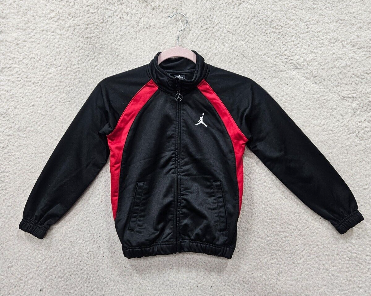 Nike Air Jordan Boys Jacket 7 Black Colorblock 100%Polyester Nike Air Jordan Boys Jacket 7 Black Colorblock 100%Polyester