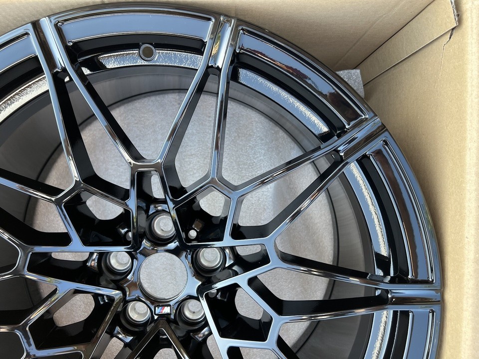 Set of FOUR BRAND NEW GENUINE OEM BMW G80 M3 G82 G83 M4 Black 826M ...