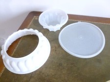 Moule Couronne Charlotte Tupperware - Arts de la table