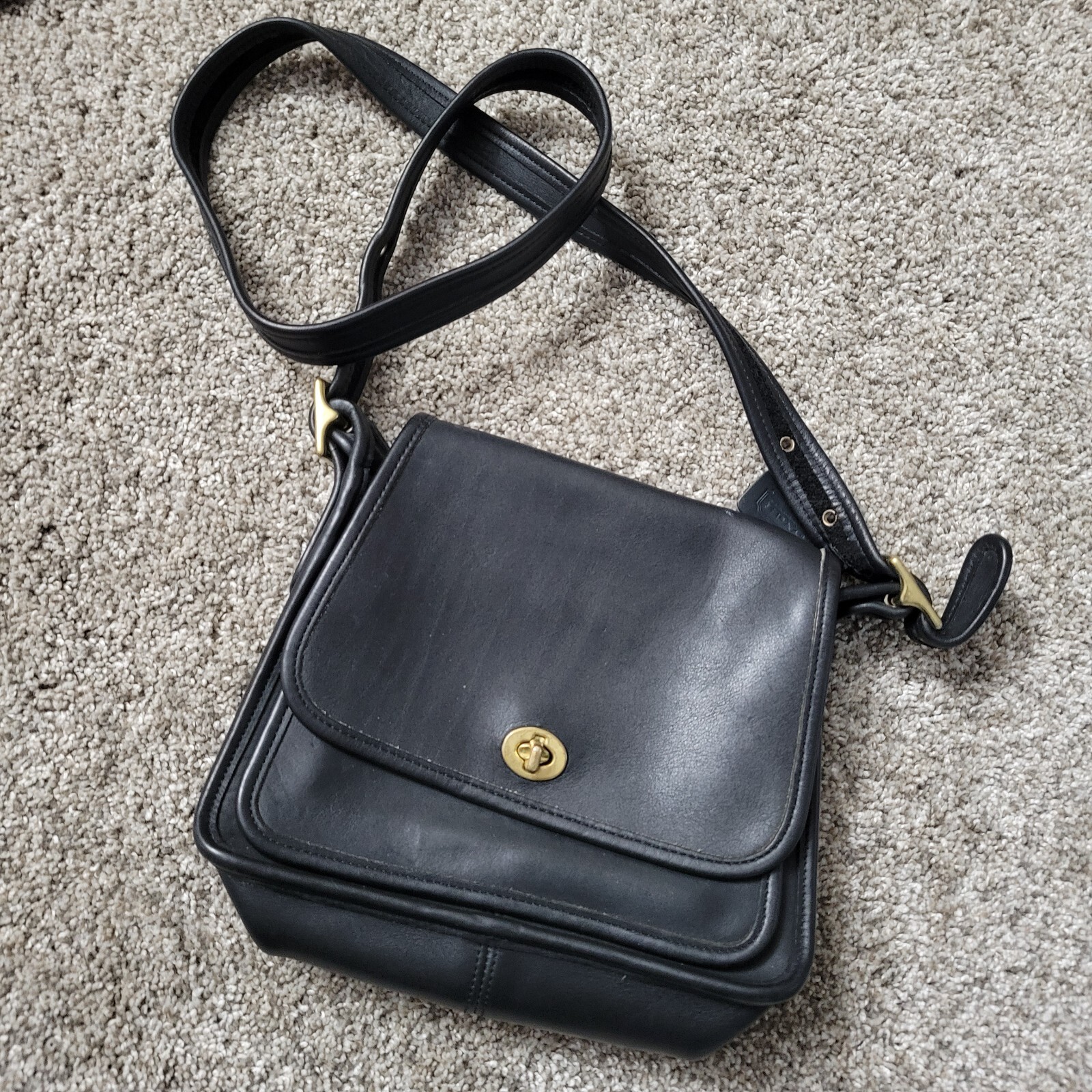 Coach Vintage 1999 Rambler Crossbody Leather Bag 906… Gem