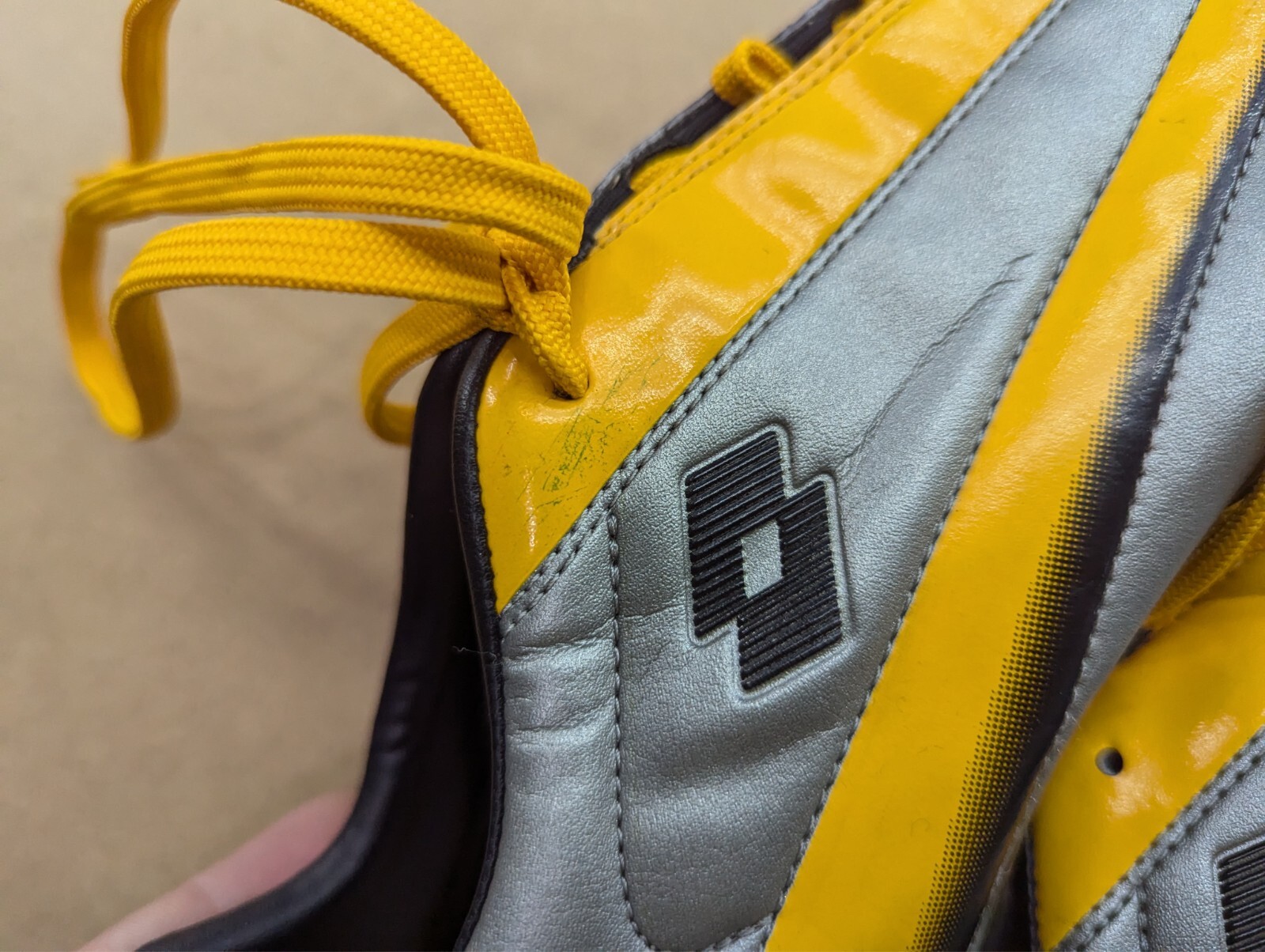 Scarpe Vintage Lotto Sheva Speed FG 3F Uomo US Taglia 41 Calcio Calcio Giallo Grigio