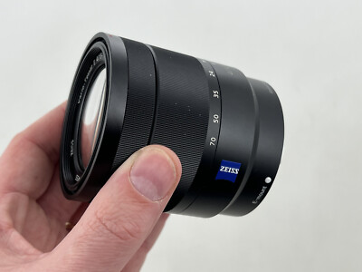 Sony SEL1670 55mm Und 16-70mm F4 ZEISS Vario Tessar E-Mount