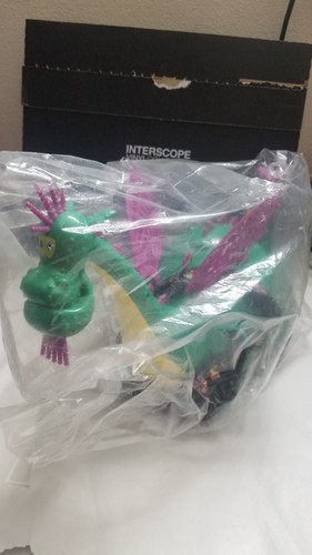 Disney Parks Main St Electrical Parade Light Up Elliot Dragon Popcorn Bucket NEW - Picture 2 of 8