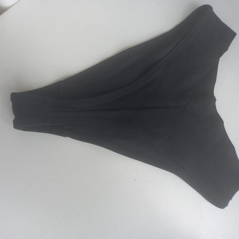 Malizia La Perla Black High Cut Thong 8/10 size 2 feature seams VCUT front NWOT - Image 3 of 4