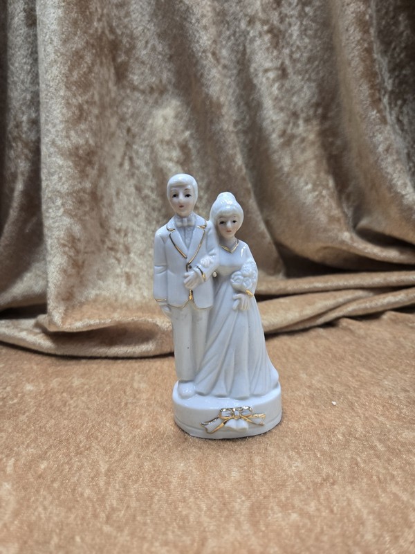 Vintage Wedding Cake Topper