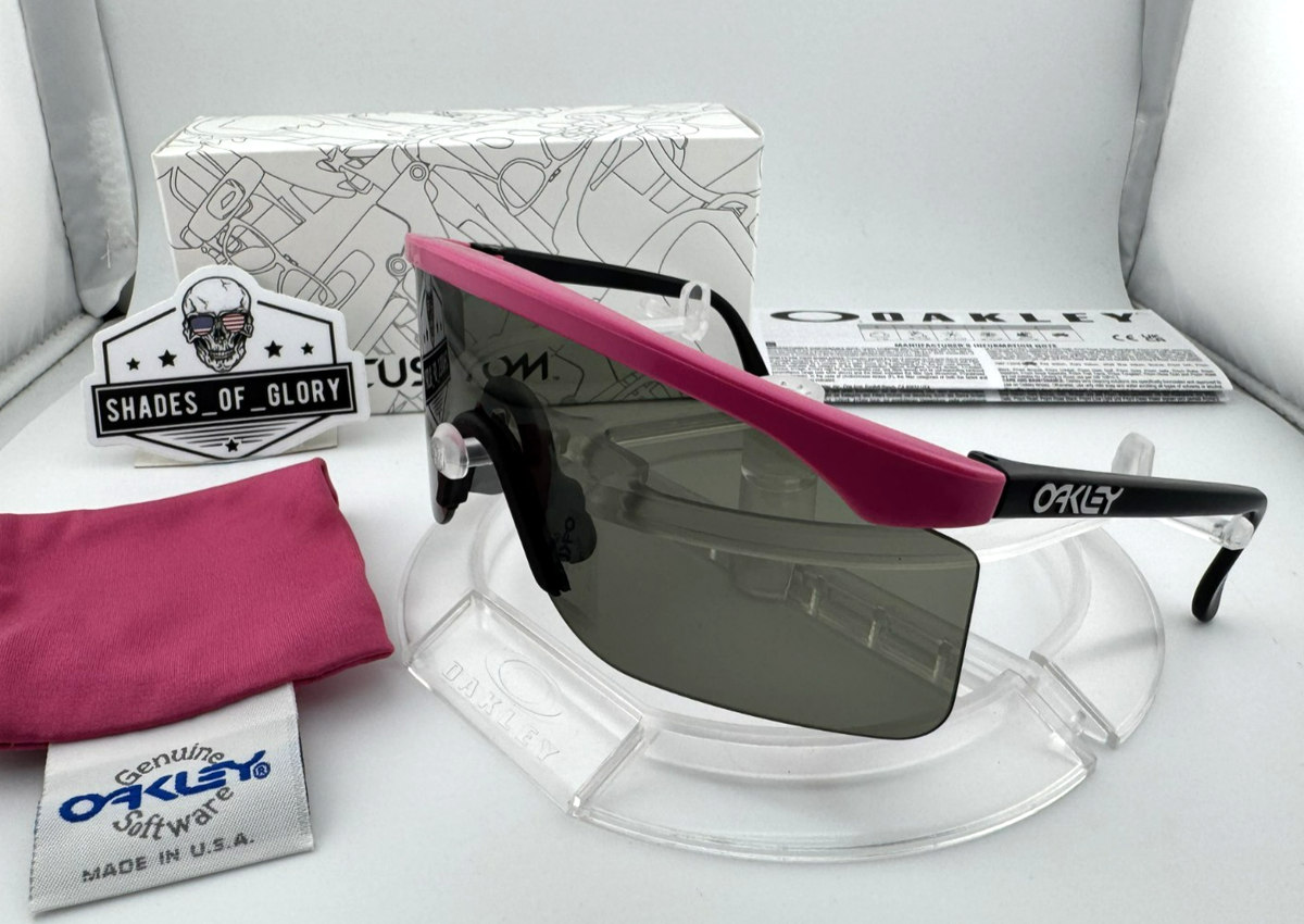 OAKLEY RAZOR BLADES PINK BLACK W/ GREY SUNGLASSES VINTAGE 