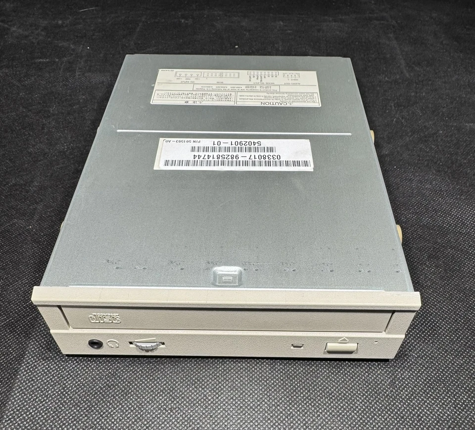 Sun 540-2901 SunCD 12x SCSI CD-ROM Assembly for SPARCstation 5, 370-2816 - Image 2 of 4
